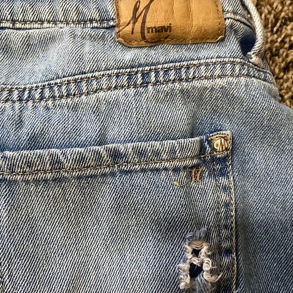 Distressed jean skirt - Picture 6 of 6